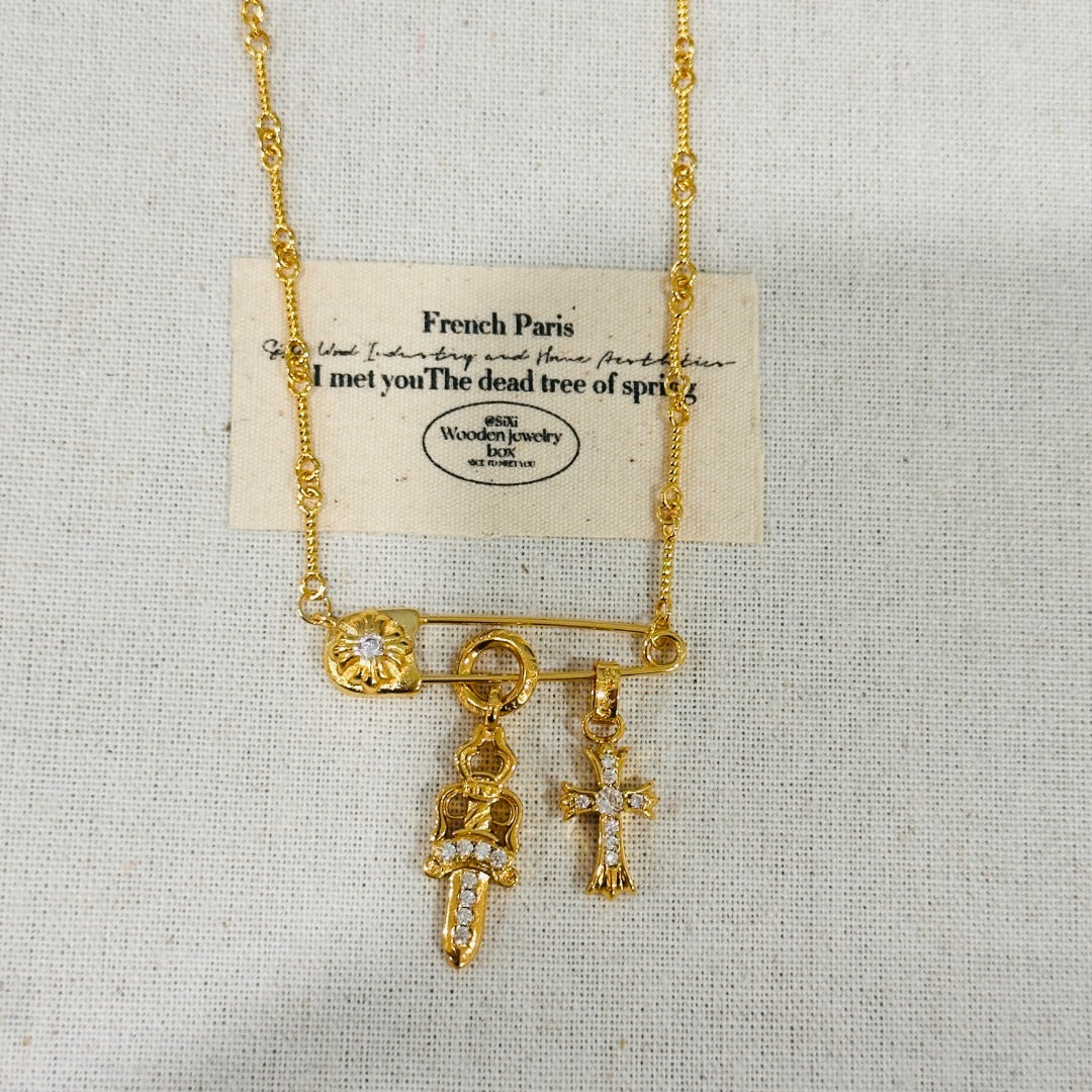 fashion accessory for women - product detail view