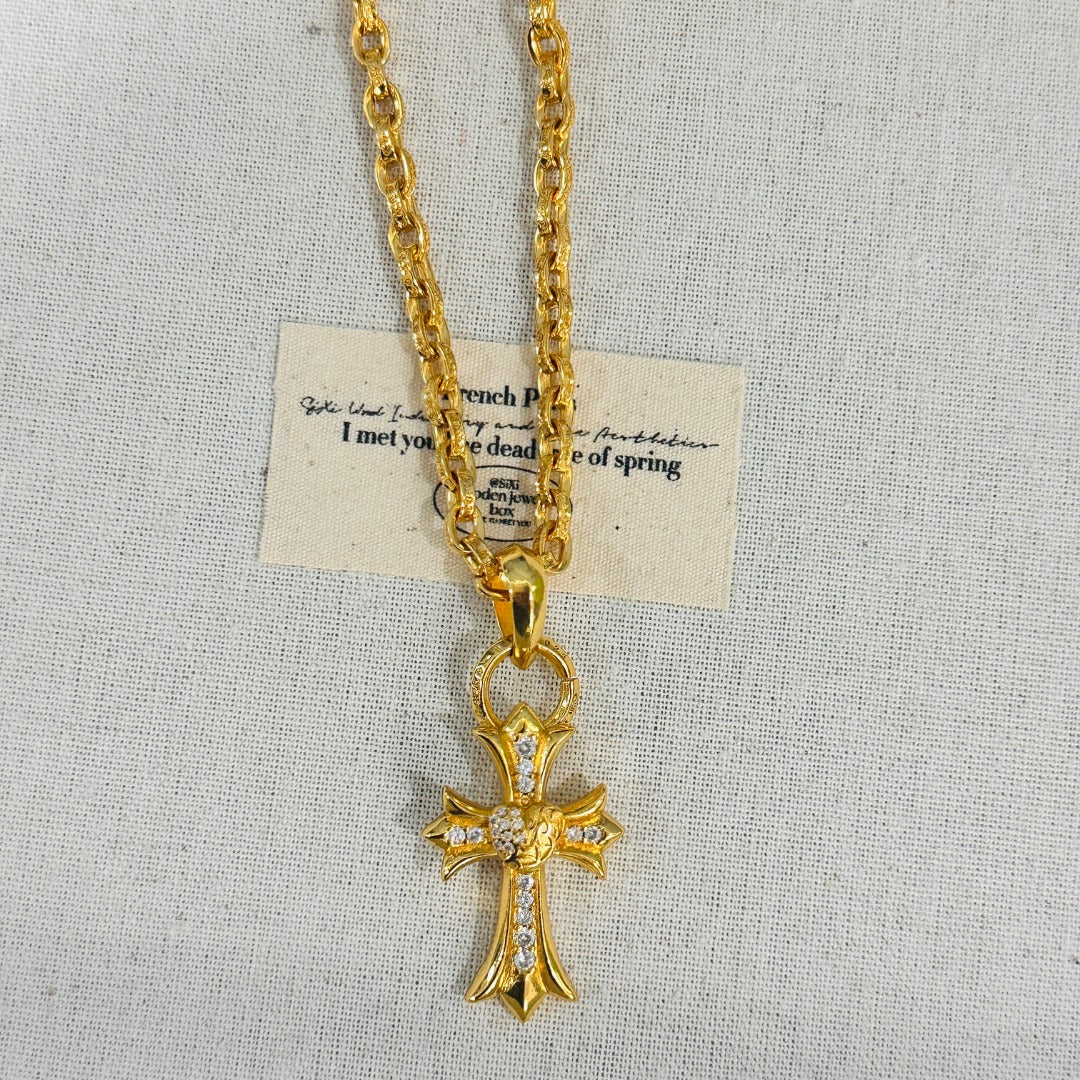 fashion accessory for women - product detail view
