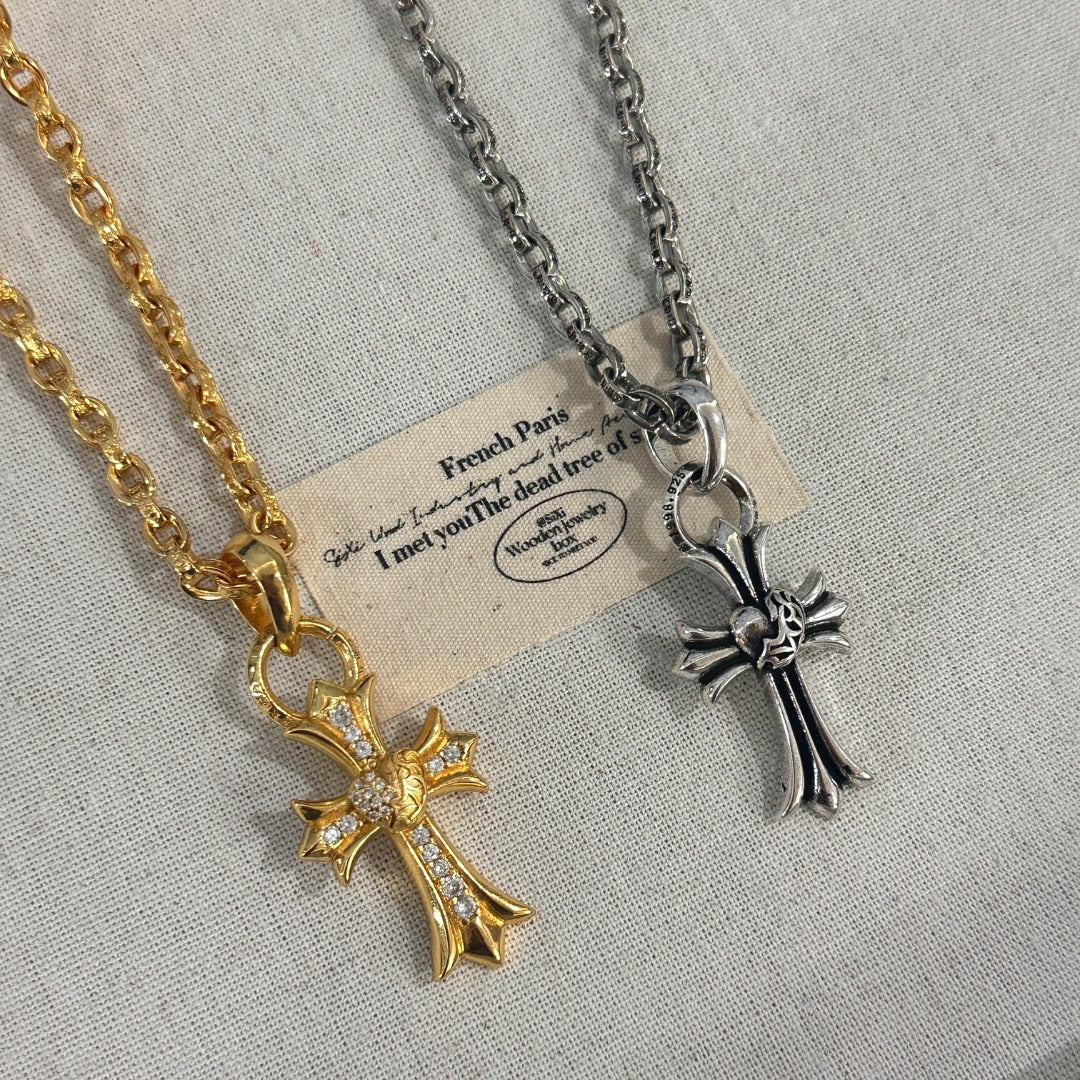 fashion accessory for women - alternate angle view 3